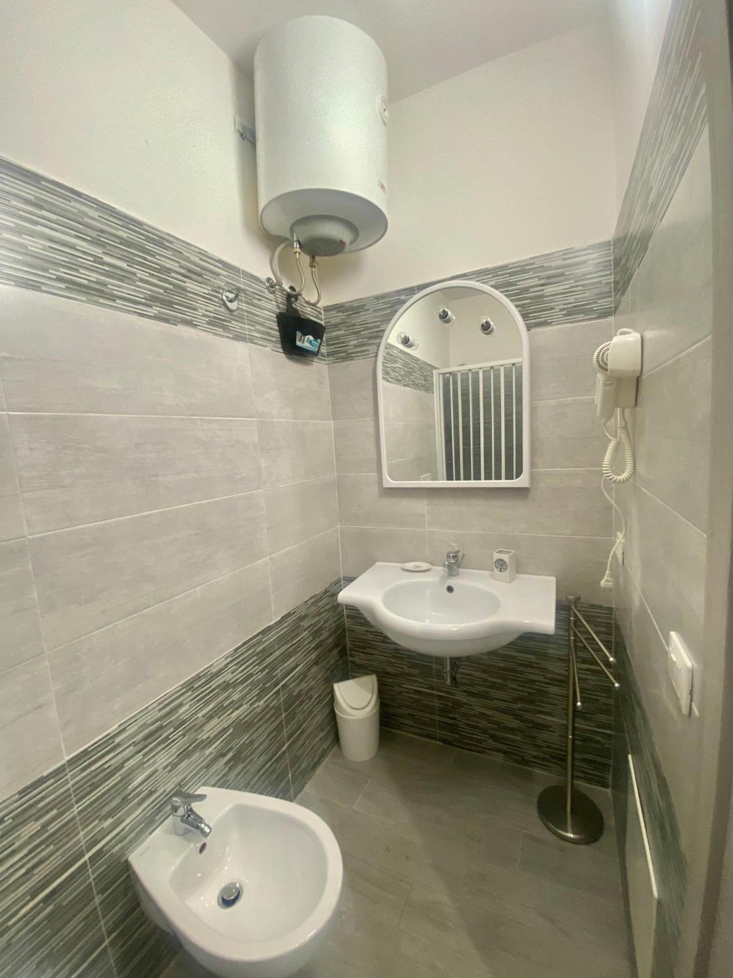 Glicine Hotel ปาร์เกลียา ภายนอก รูปภาพ